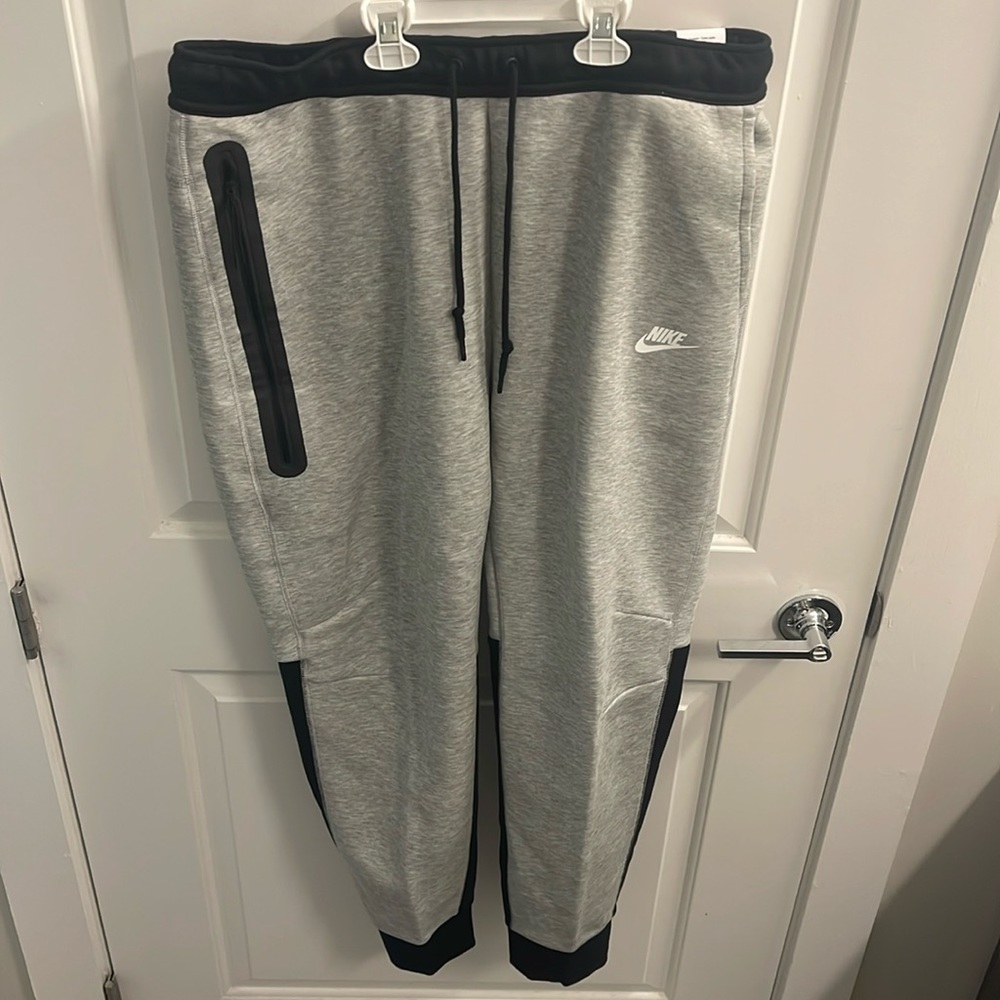 New Nike sweatpants